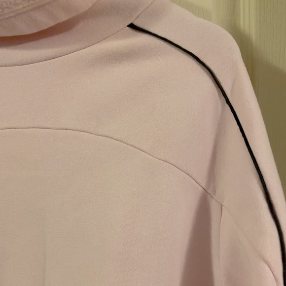 NWOT 💗UA Cowl Neck Sweatshirt💗 - Picture 2 of 12